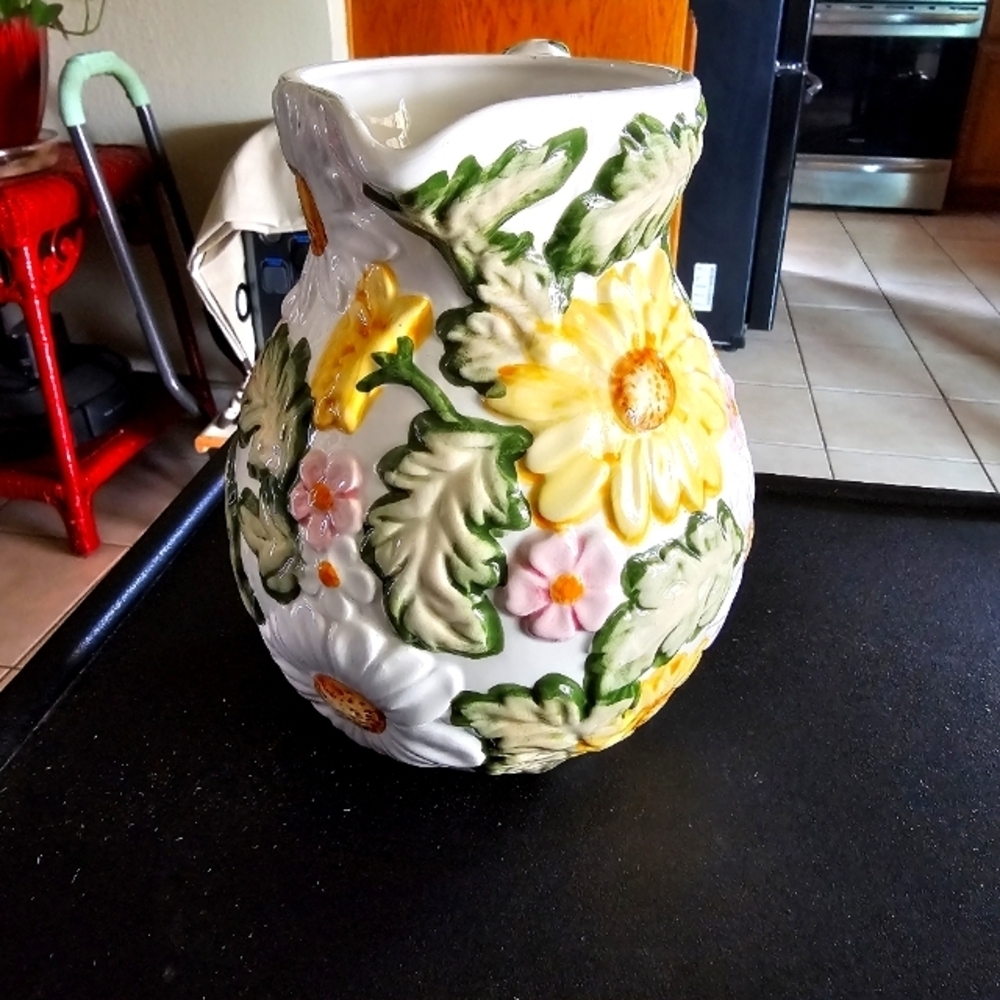 WCL China Ceramic Spring Bouquet Floral Art Pitcher - Picture 4 of 8